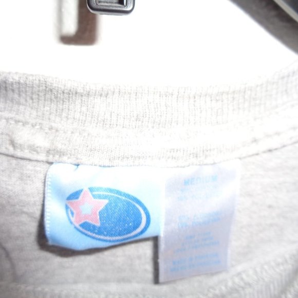 Women's T-Shirt Size Medium - Picture 7 of 11